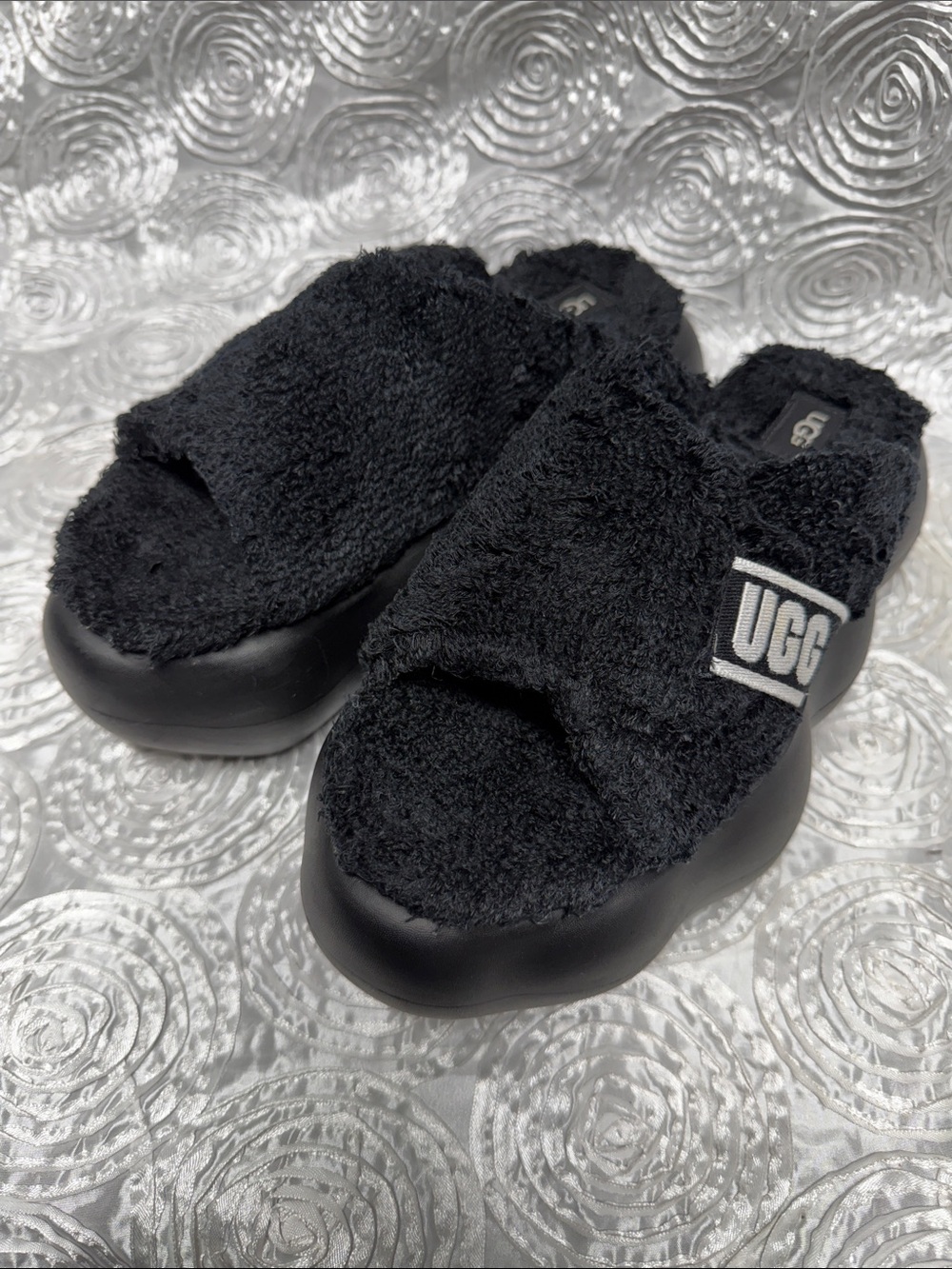 UGG Black Sugarcloud Slide